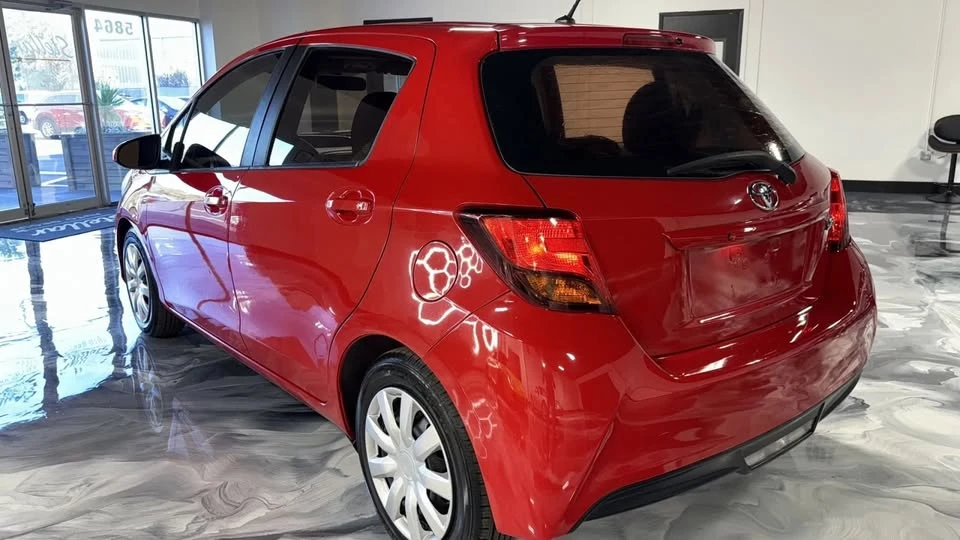 2015 Toyota Yaris - Image 5 of 20