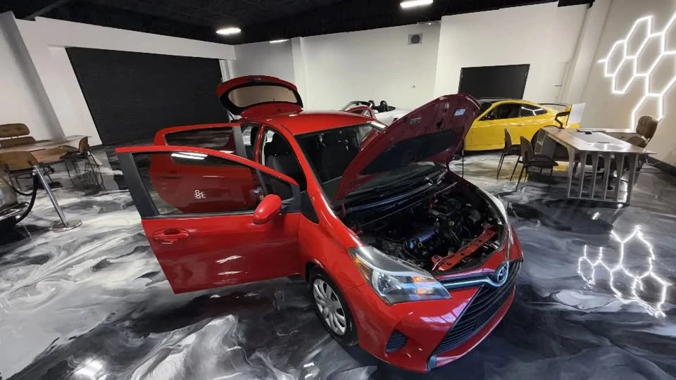 2015 Toyota Yaris - Image 15 of 20