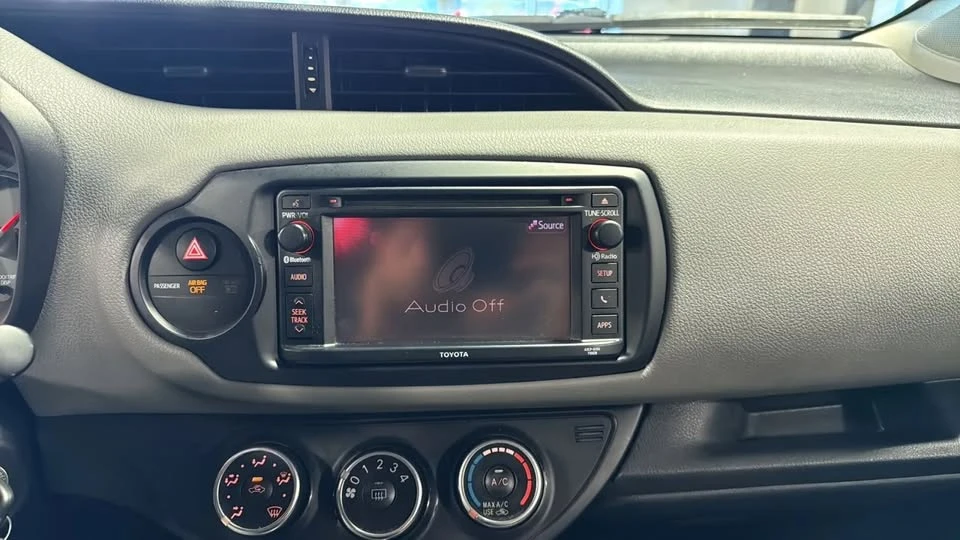 2015 Toyota Yaris - Image 20 of 20
