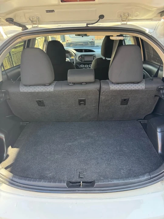 2015 Toyota Yaris - Image 3 of 10