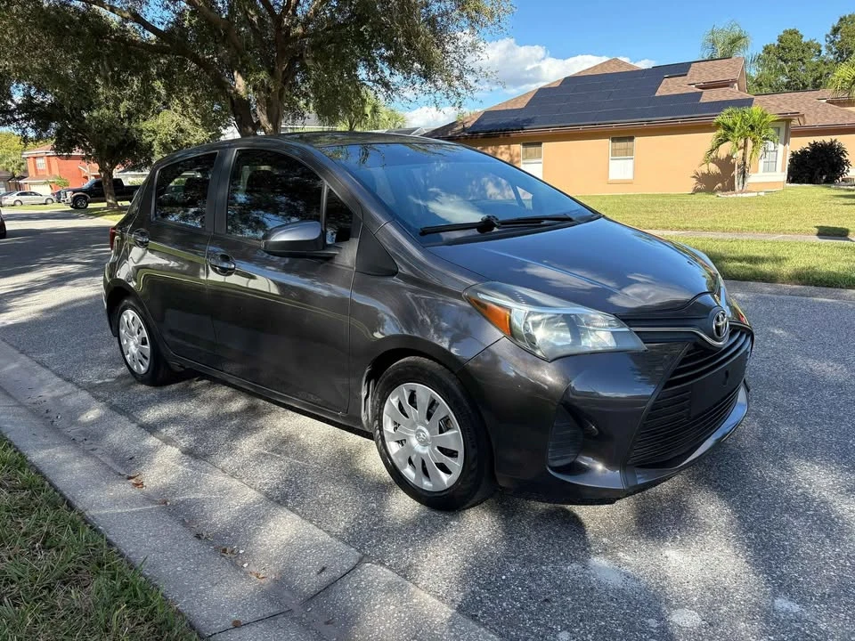 2015 Toyota Yaris - Image 3 of 11