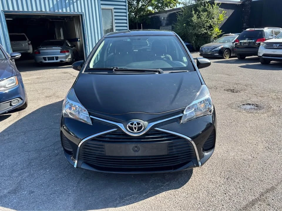 2015 Toyota Yaris - Image 2 of 10