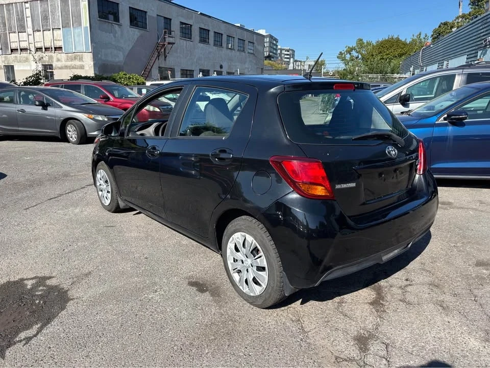 2015 Toyota Yaris - Image 6 of 10