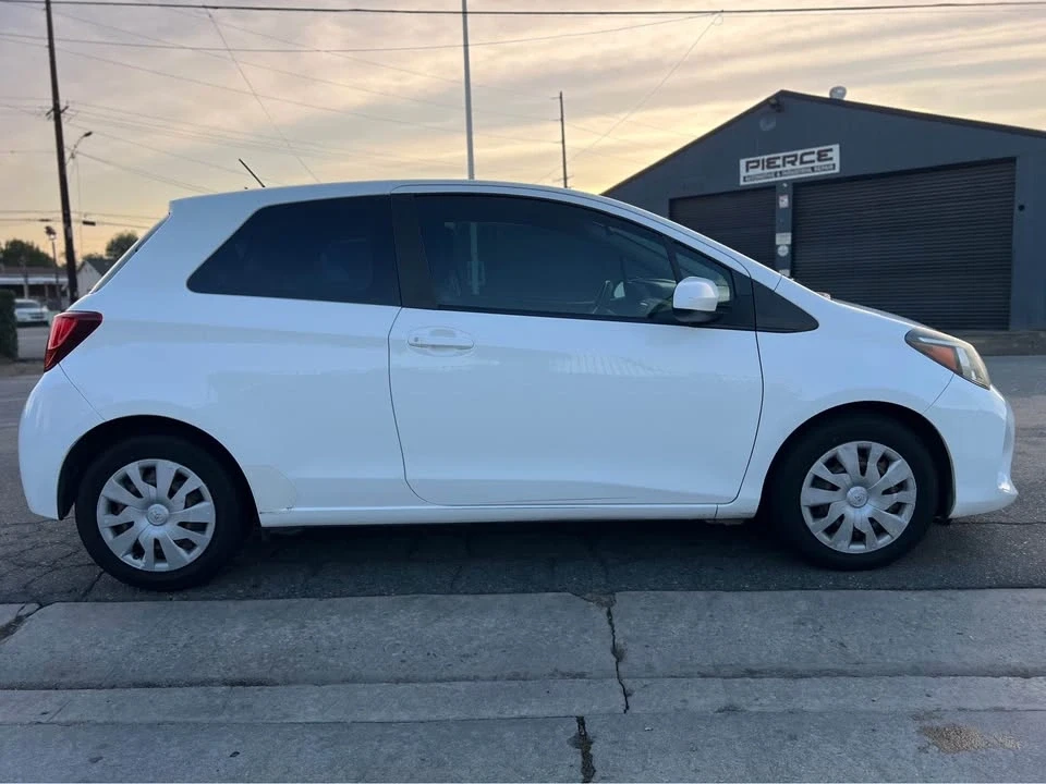 2015 Toyota Yaris - Image 3 of 14