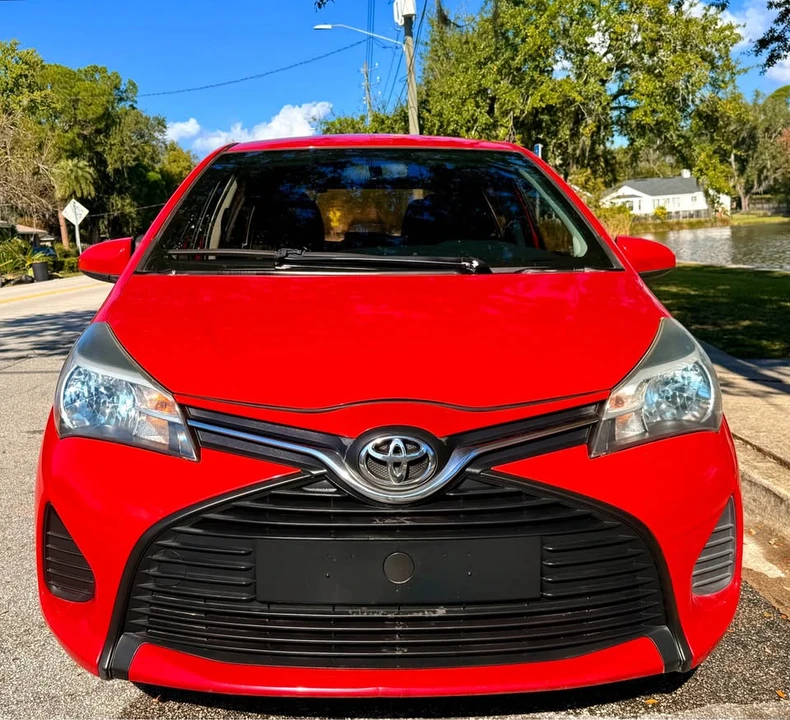 2015 Toyota Yaris - Image 2 of 20