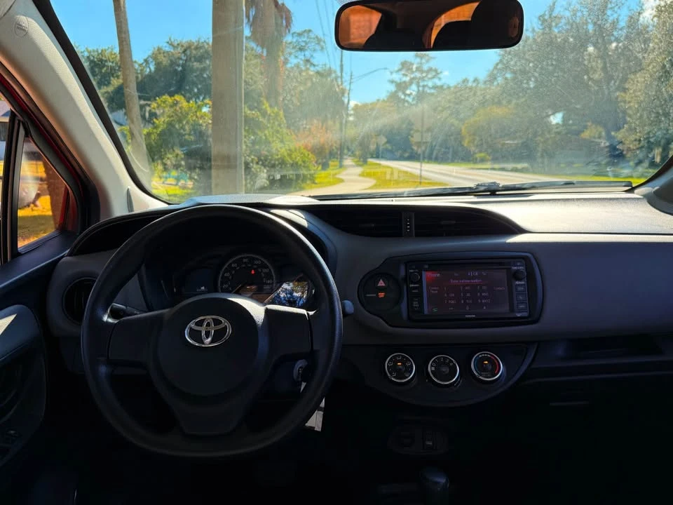 2015 Toyota Yaris - Image 16 of 20