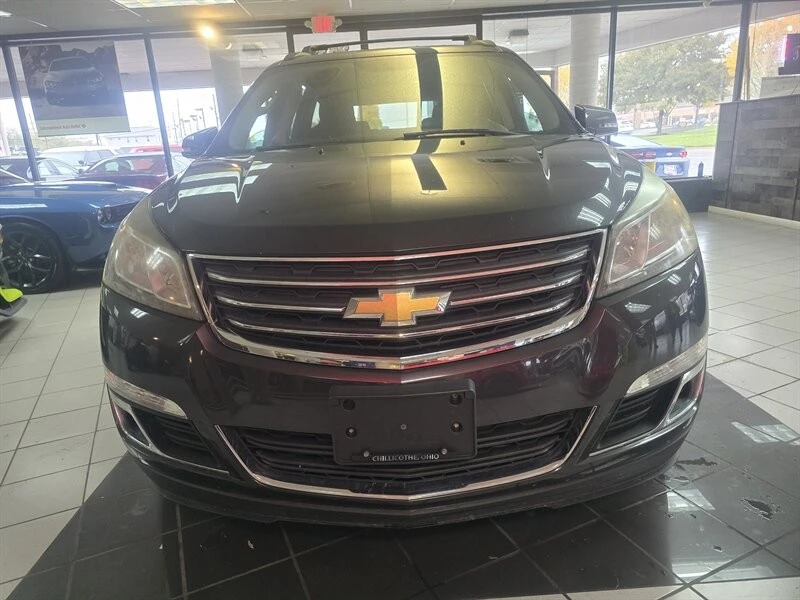 2015 Chevrolet Traverse - Image 2 of 4