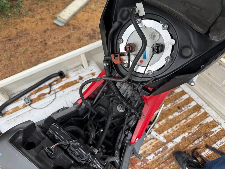 2015 Triumph Speed Triple - Image 4 of 10