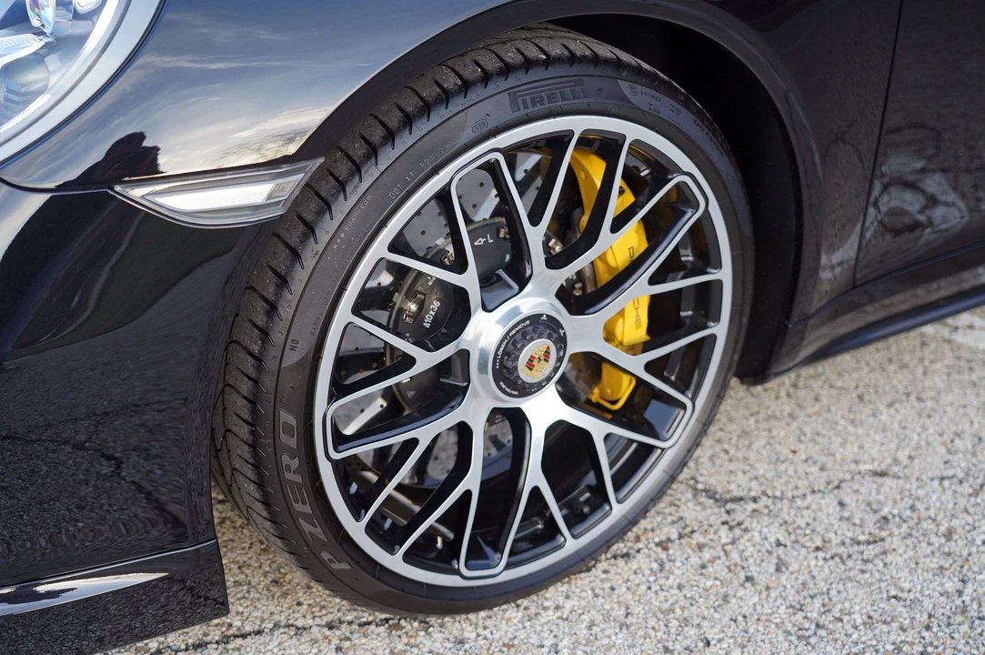 2015 Porsche 991 Turbo S - Image 15 of 17