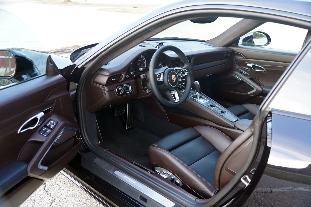 2015 Porsche 991 Turbo S - Image 7 of 17