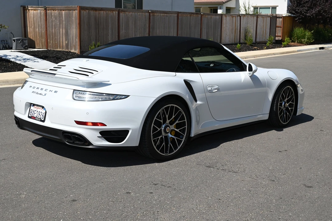2015 Porsche 991 Turbo S - Image 10 of 18