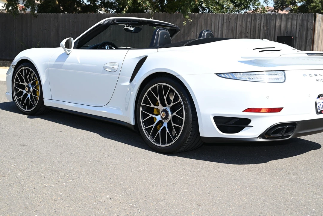 2015 Porsche 991 Turbo S - Image 7 of 18