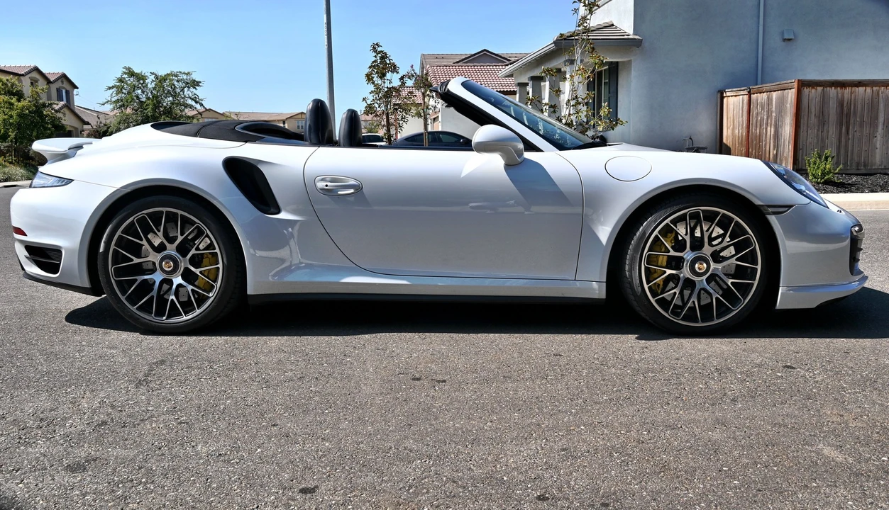 2015 Porsche 991 Turbo S - Image 5 of 18