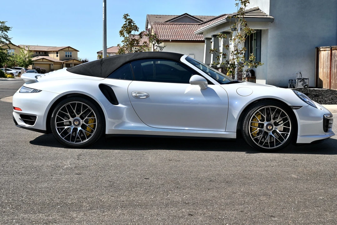 2015 Porsche 991 Turbo S - Image 4 of 18