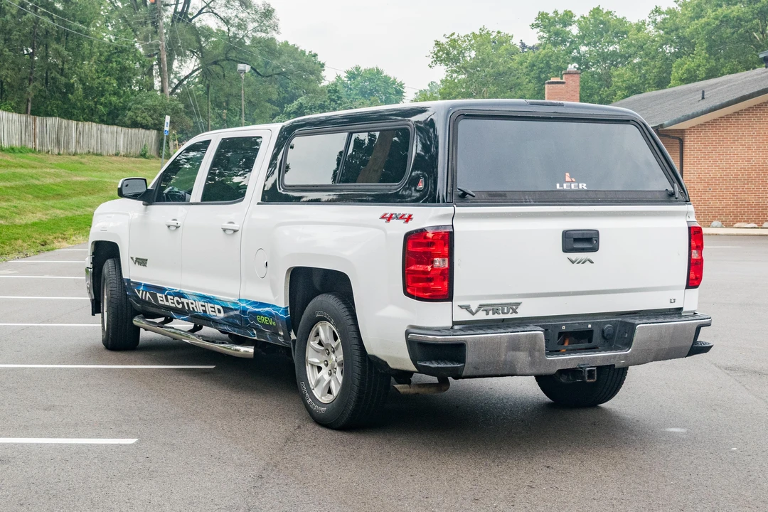 2015 Chevrolet Silverado - Image 4 of 31