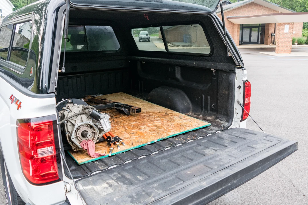 2015 Chevrolet Silverado - Image 9 of 31