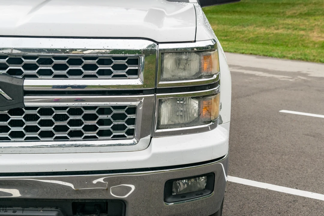 2015 Chevrolet Silverado - Image 16 of 31