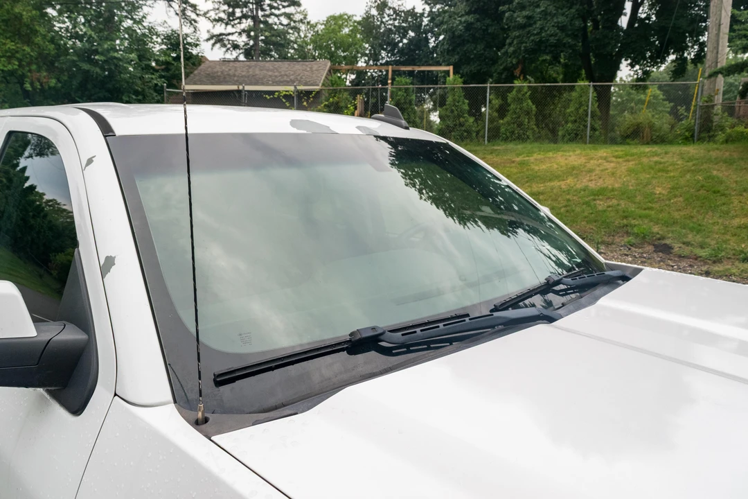2015 Chevrolet Silverado - Image 26 of 31