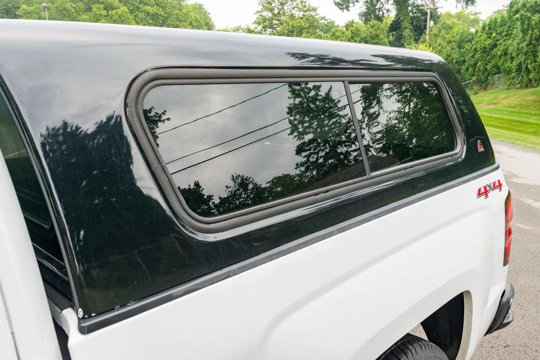2015 Chevrolet Silverado - Image 29 of 31
