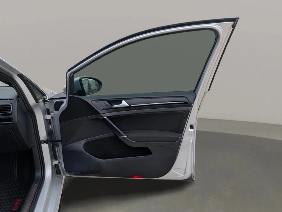 2015 Volkswagen GTI Mk7 - Image 17 of 31