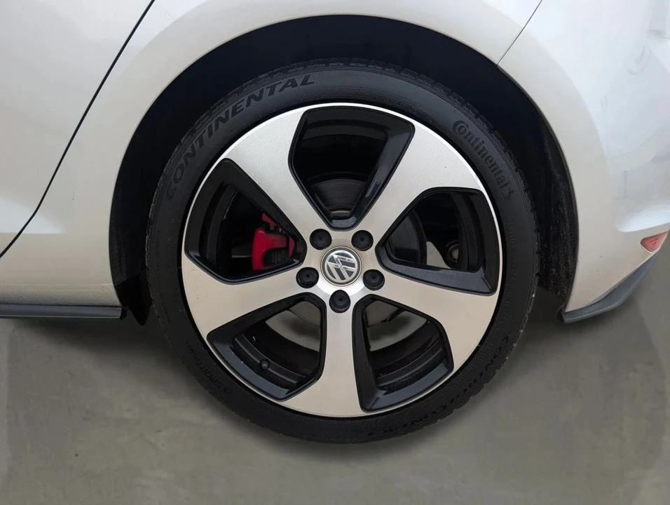2015 Volkswagen GTI Mk7 - Image 10 of 31
