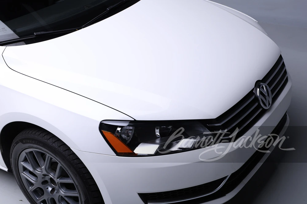2015 Volkswagen Passat - Image 12 of 17