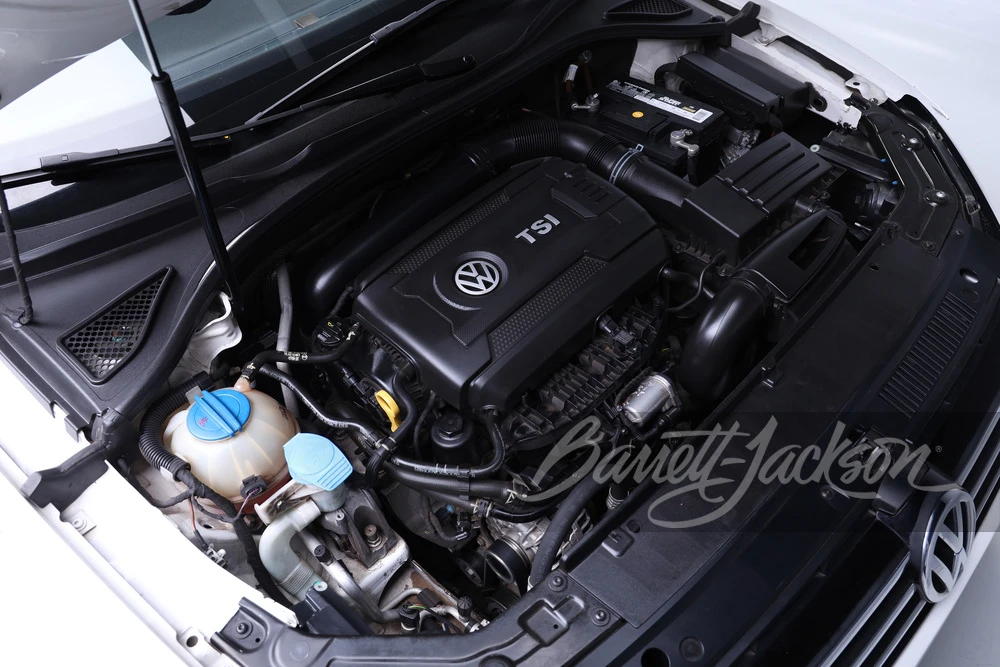 2015 Volkswagen Passat - Image 15 of 17