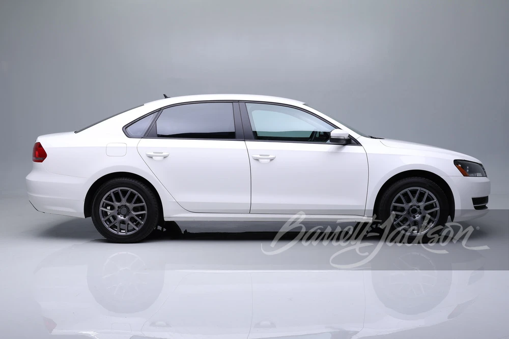 2015 Volkswagen Passat - Image 5 of 17