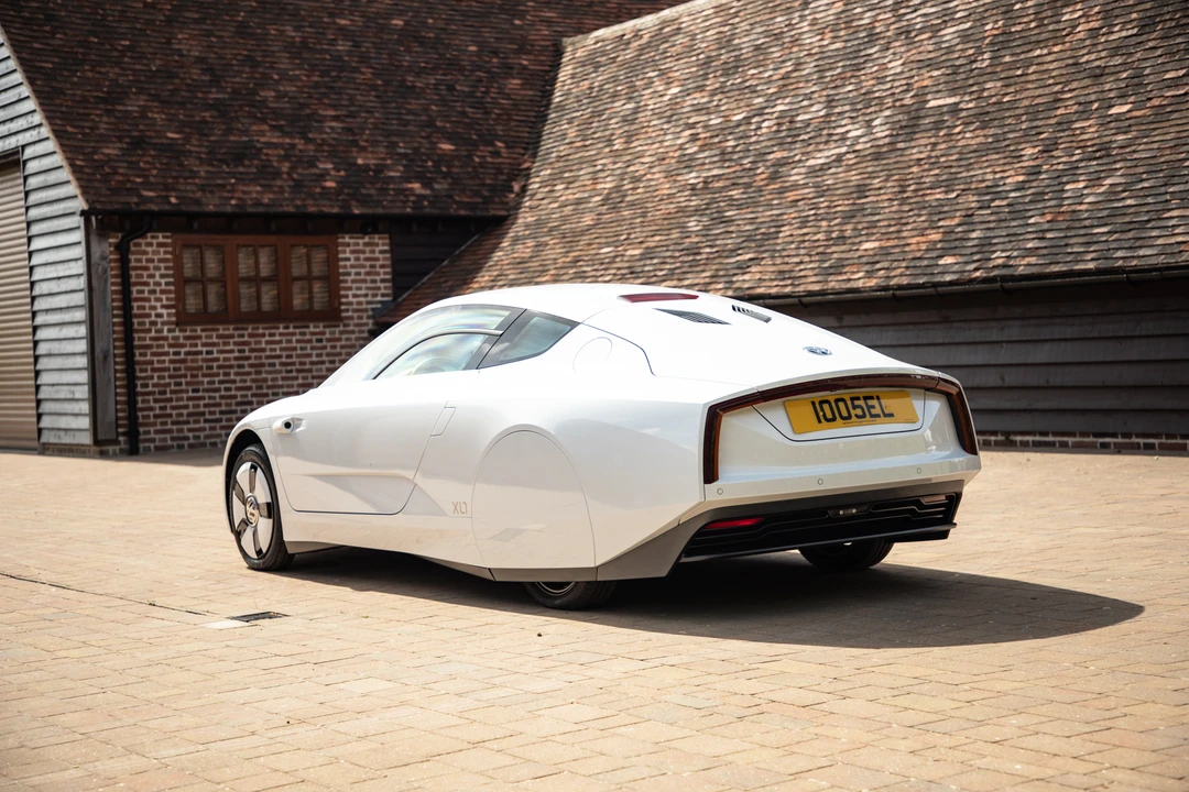 2015 Volkswagen - Image 19 of 31