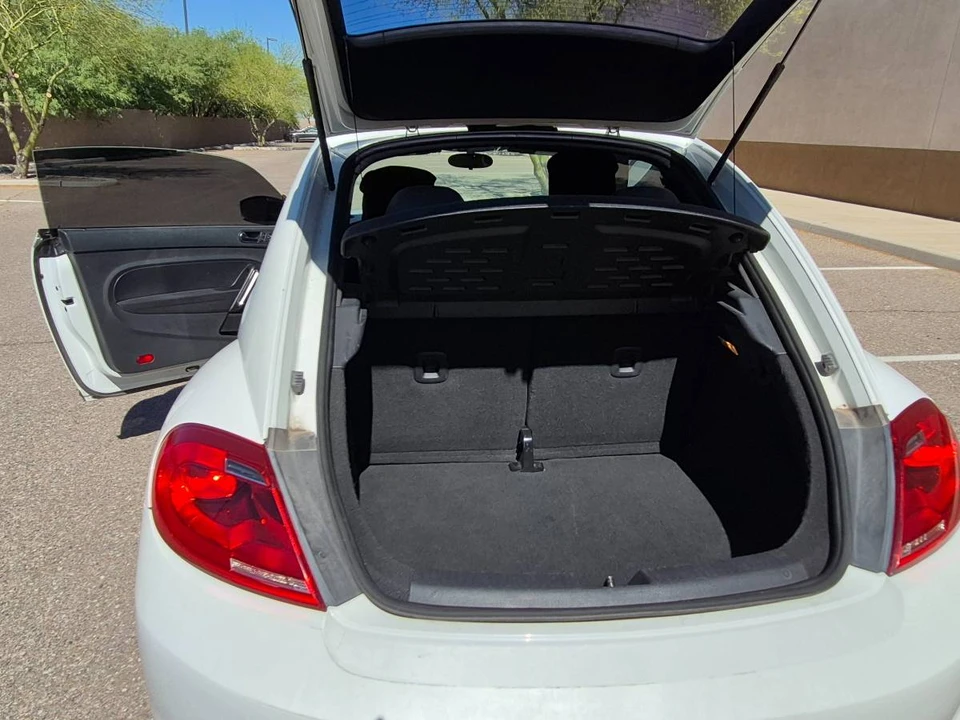 2015 Volkswagen A5 Beetle - Image 5 of 10