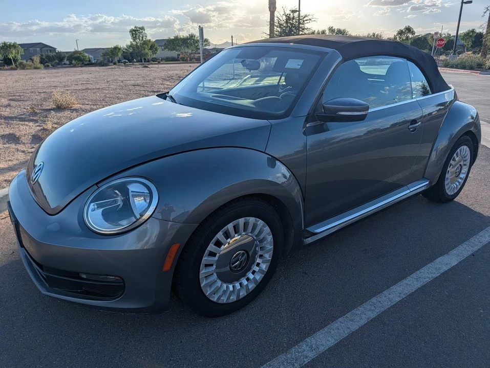 2015 Volkswagen A5 Beetle - Image 2 of 18