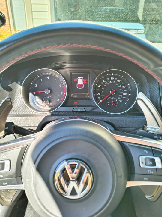 2015 Volkswagen GTI Mk7 - Image 9 of 10
