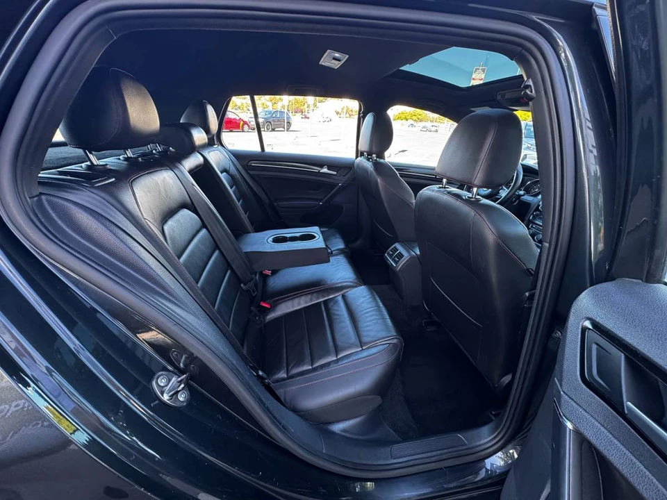 2015 Volkswagen GTI Mk7 - Image 10 of 16