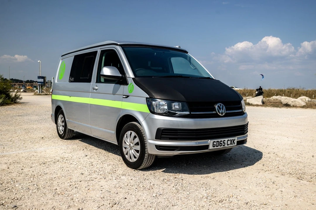 2015 Volkswagen EuroVan - Image 2 of 30