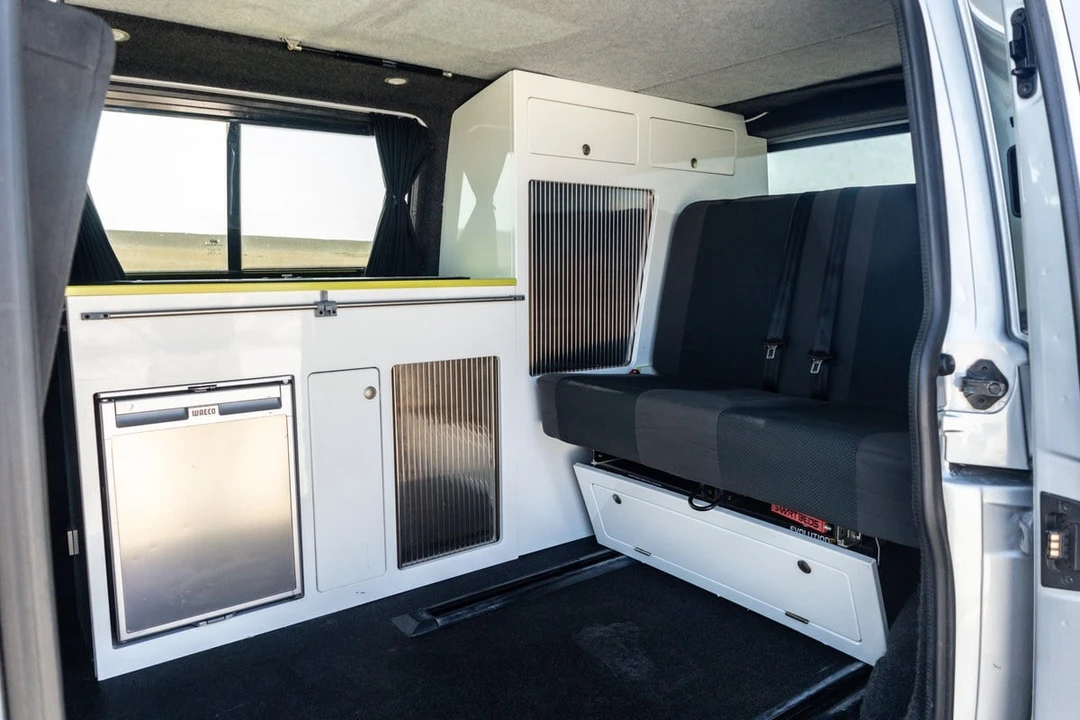 2015 Volkswagen EuroVan - Image 7 of 30