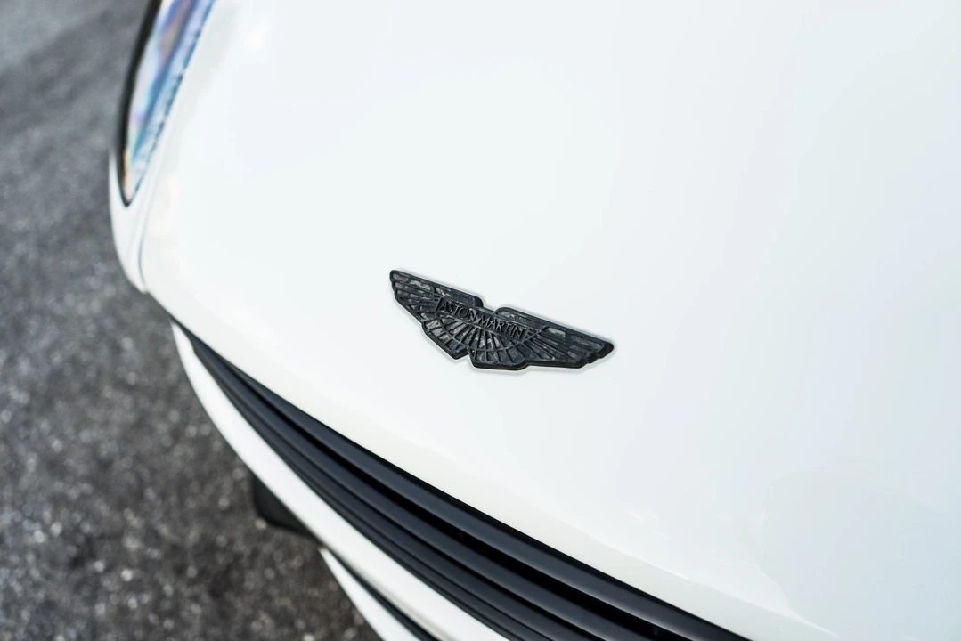 2015 Aston Martin Vanquish 2nd Gen - Image 9 of 13