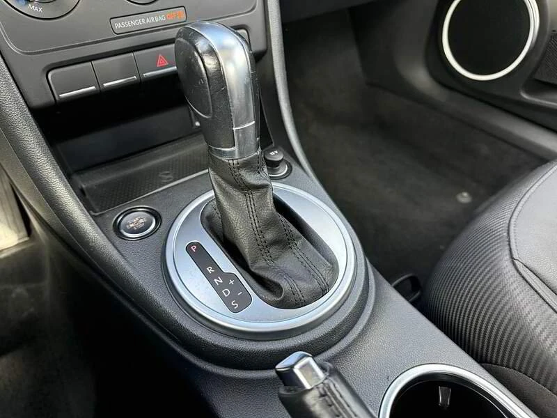 2015 Volkswagen A5 Beetle - Image 8 of 15