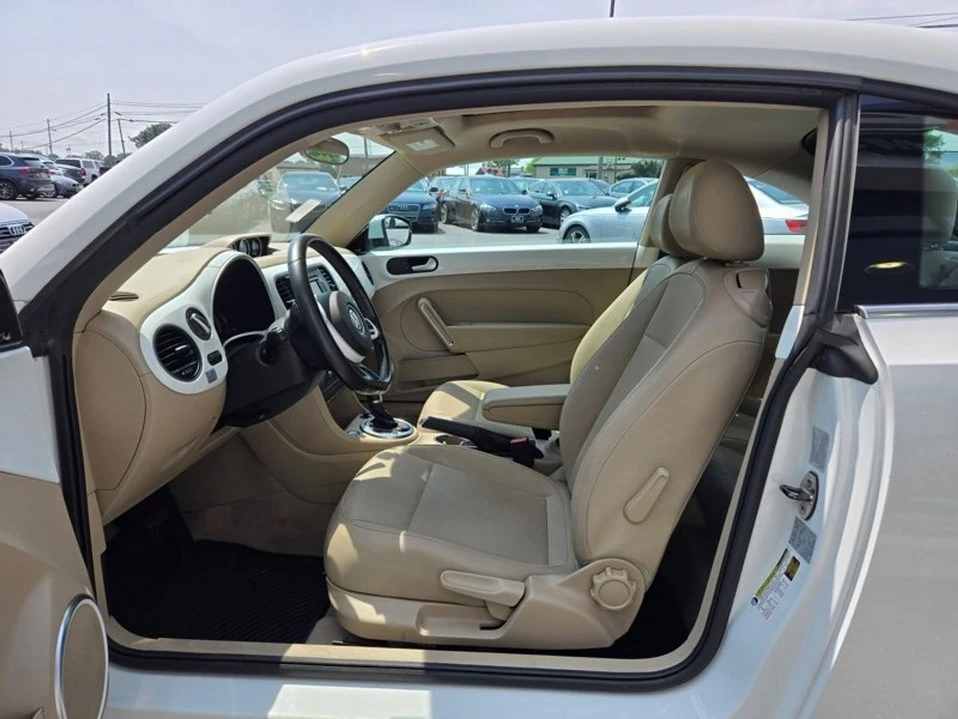 2015 Volkswagen A5 Beetle - Image 10 of 18