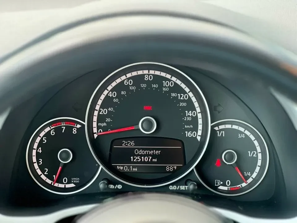 2015 Volkswagen A5 Beetle - Image 9 of 14