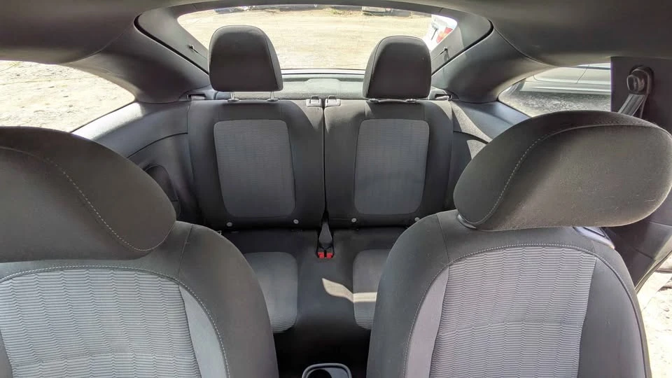 2015 Volkswagen A5 Beetle - Image 2 of 12