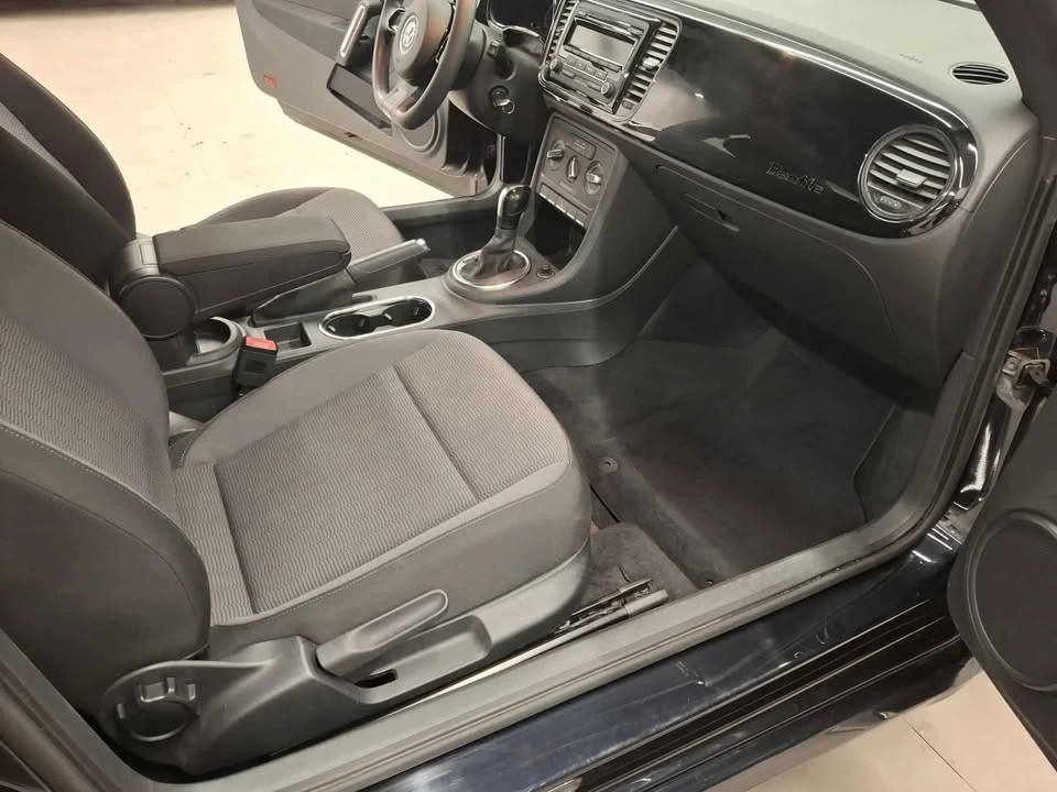2015 Volkswagen A5 Beetle - Image 9 of 12