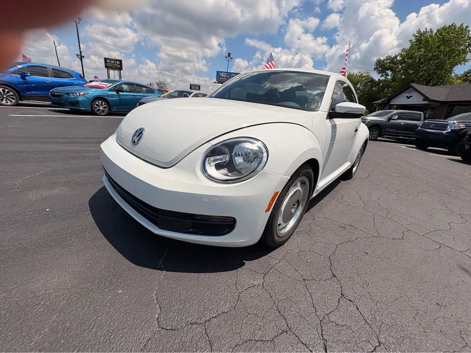 2015 Volkswagen A5 Beetle - Image 2 of 20