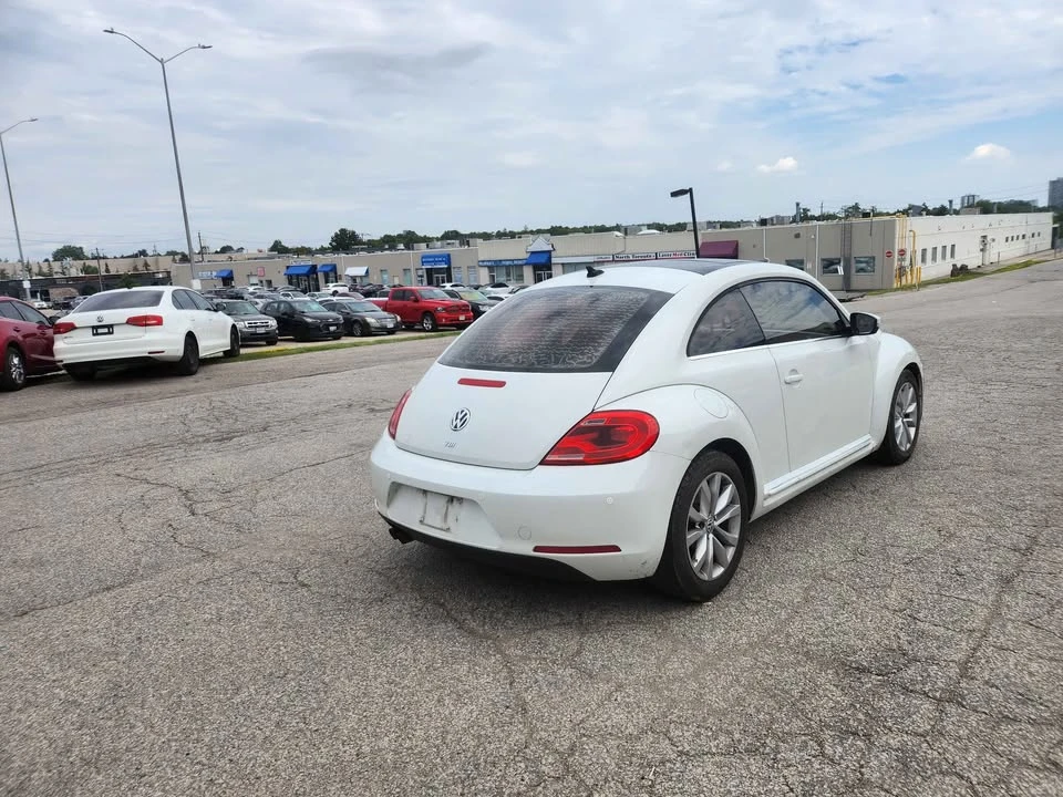 2015 Volkswagen A5 Beetle - Image 6 of 14