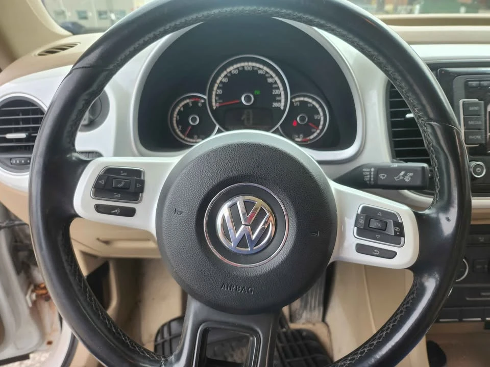 2015 Volkswagen A5 Beetle - Image 11 of 14