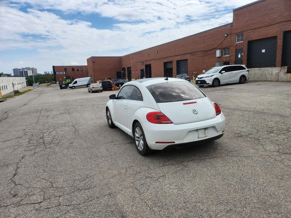 2015 Volkswagen A5 Beetle - Image 7 of 14