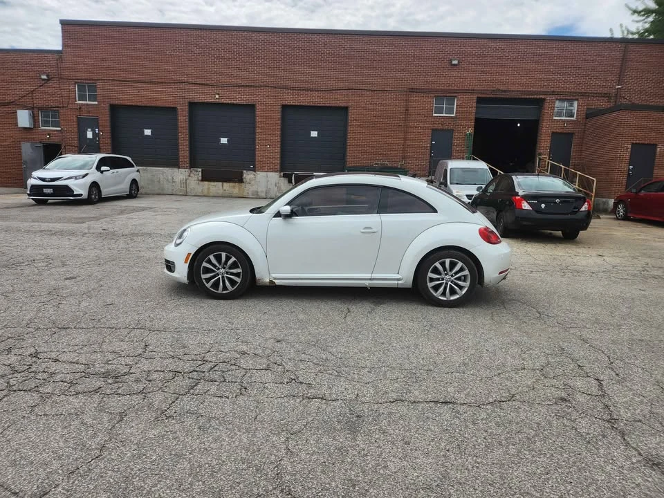 2015 Volkswagen A5 Beetle - Image 5 of 14