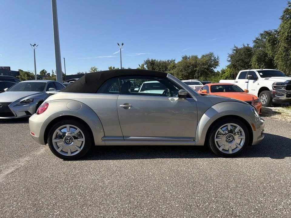2015 Volkswagen A5 Beetle - Image 6 of 8