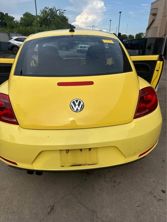 2015 Volkswagen A5 Beetle - Image 7 of 8