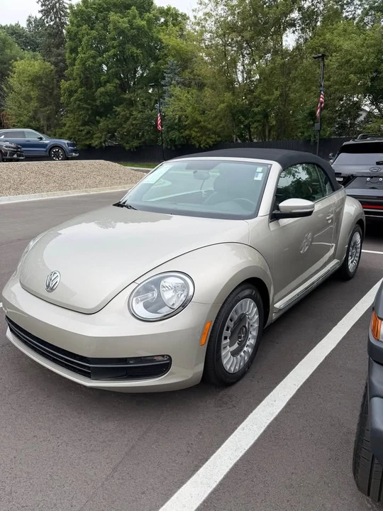 2015 Volkswagen A5 Beetle - Image 2 of 6