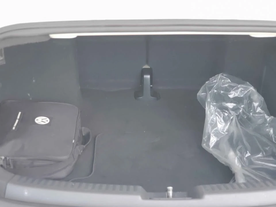 2015 Volkswagen A5 Beetle - Image 6 of 9
